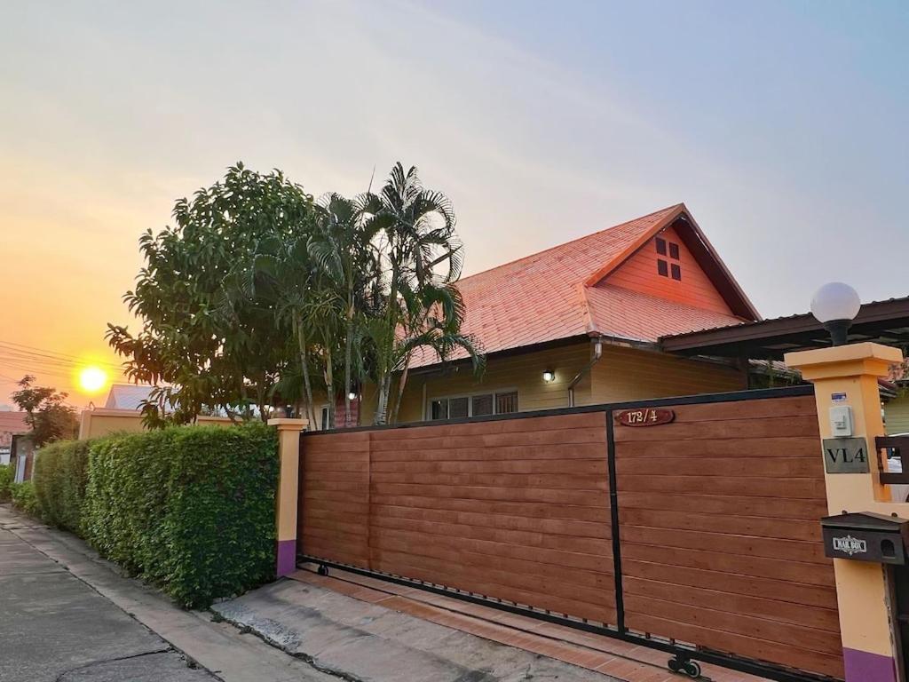 Mantra Pattaya Pool Villa With Jacuzzi In Pattaya-Pet-Friendly Jomtien Exterior foto